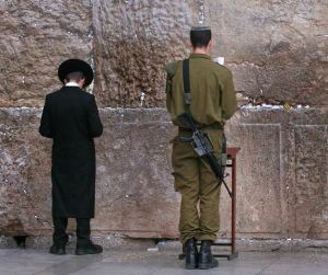 Allan Karl travels to the Wailing Wall in Israel